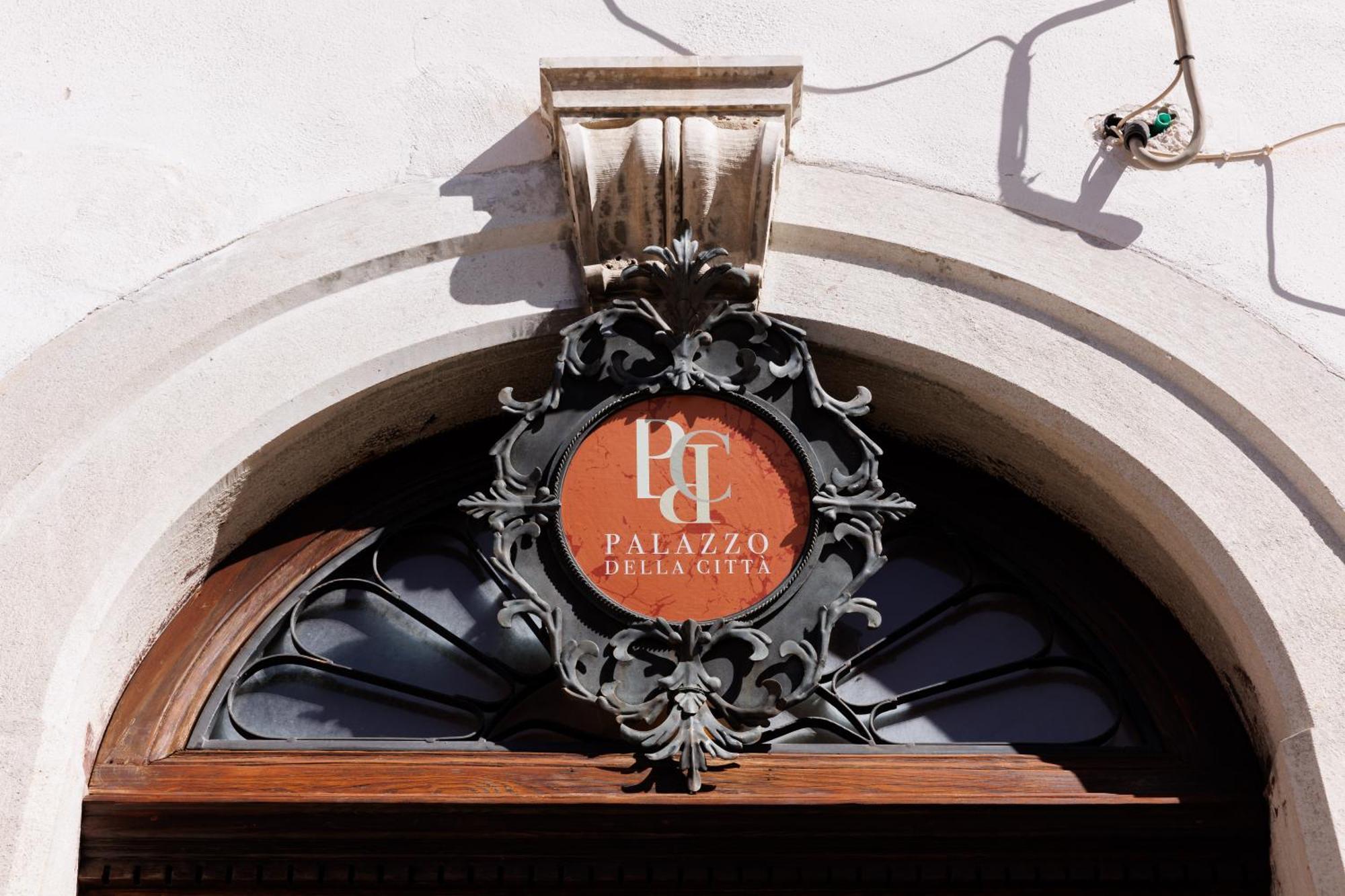 Palazzo Della Citta Agnone Exterior foto