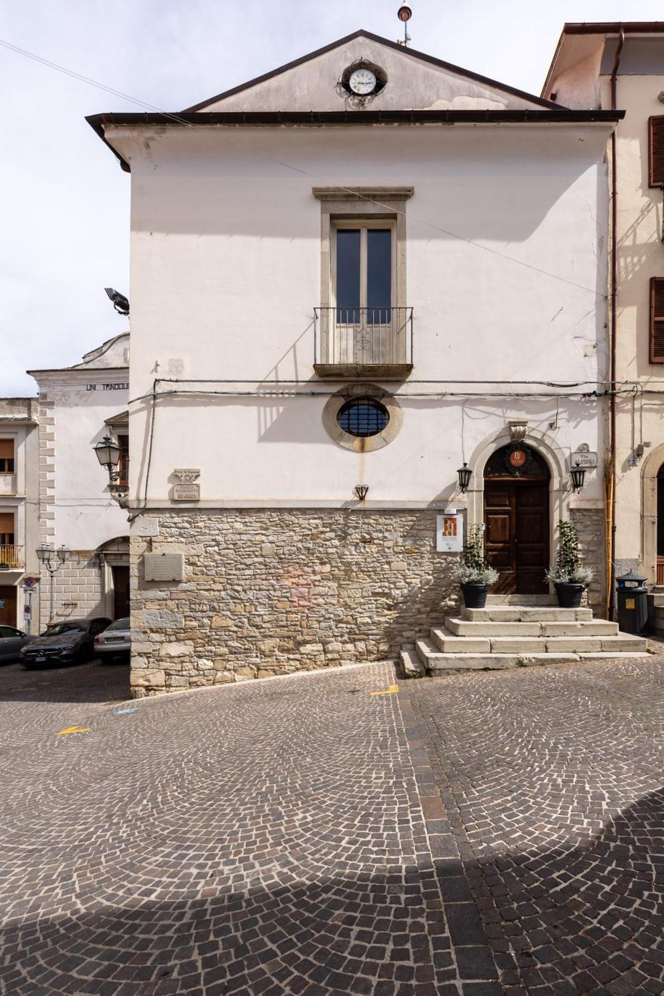 Palazzo Della Citta Agnone Exterior foto